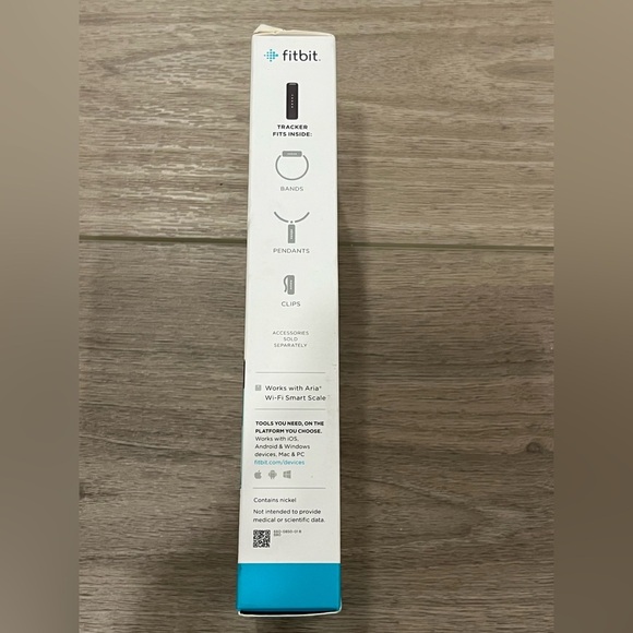 Magenta Fitbit Flex 2 - Picture 4 of 5